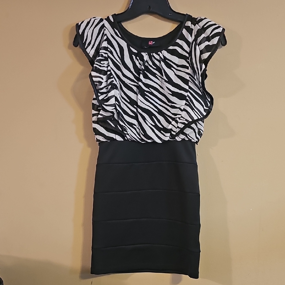 Iz Byer Black and White Zebra Print Dress